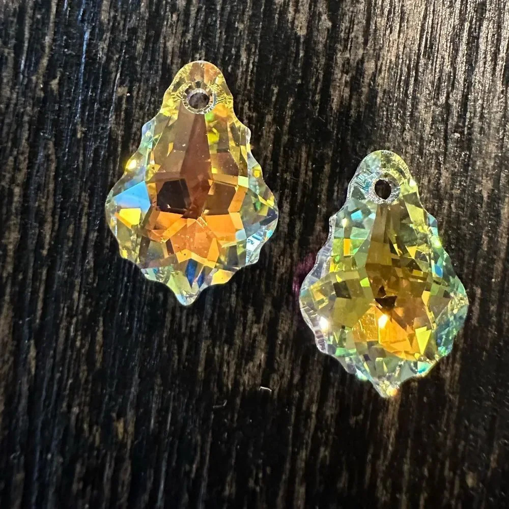 2 pcs Swarovski Crystal 6090 Baroque Light Colorado Topaz Pendant 16mmx11mm